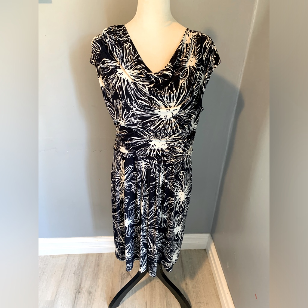 Perceptions New York Black & White Dress Size 16 Sleeveless Lined